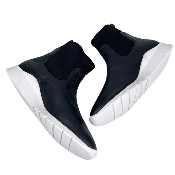 Gentle Souls by Kenneth Cole Remi Lite Stretch Booties 8 Black New - Picture 6 of 10